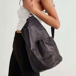 Coolidge Convertible Sling